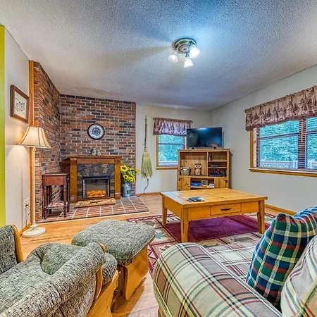 Lazy Creek Retreat Villa